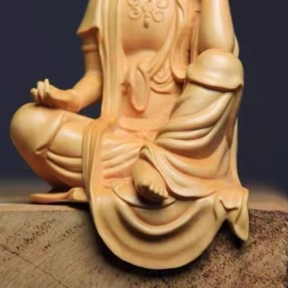 観音菩薩 総柘植材 精密彫刻 仏像 東洋彫刻 新作 観自在菩薩 観世音
