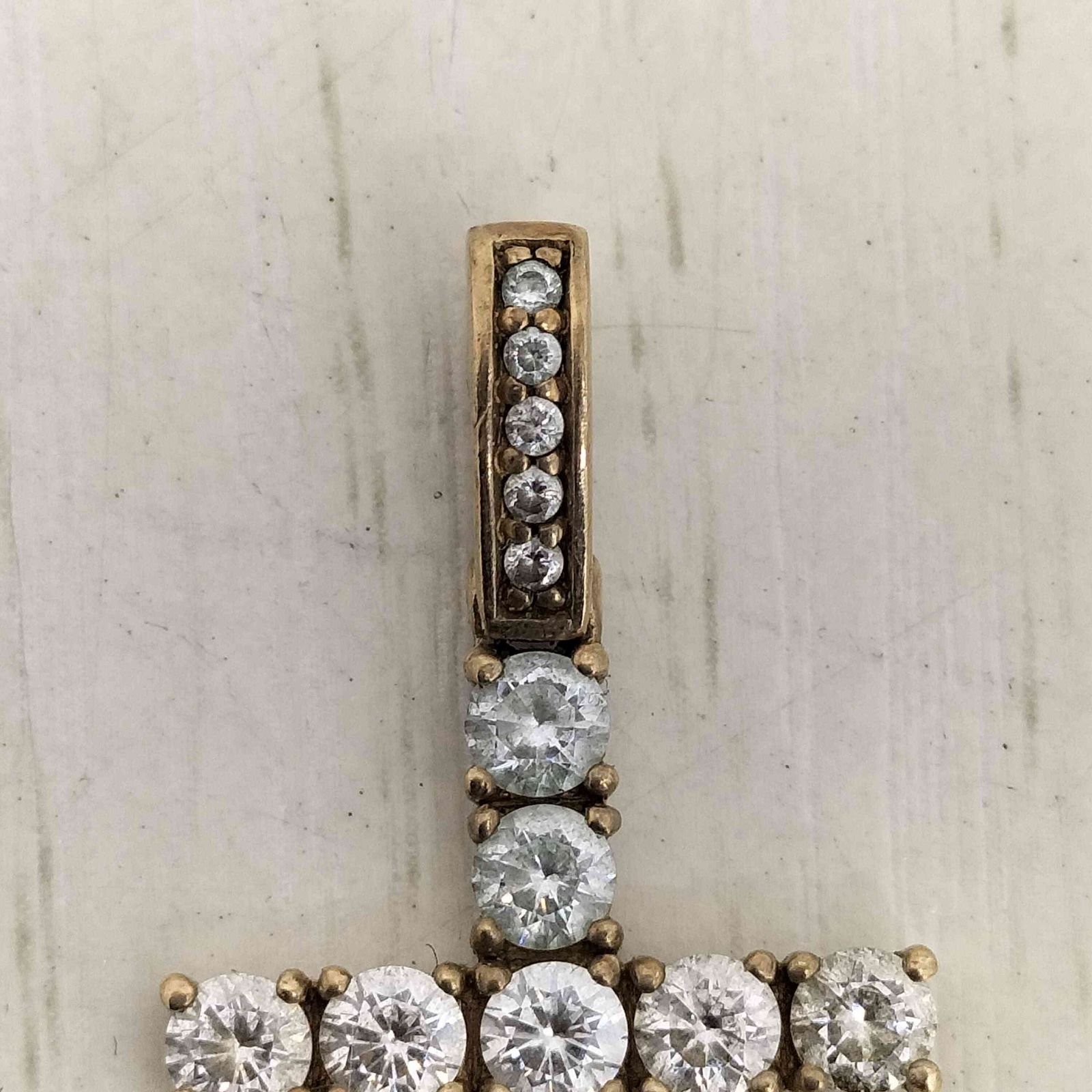 アヴァランチ AVALANCHE 10K テニスクロスペンダント ジルコニア