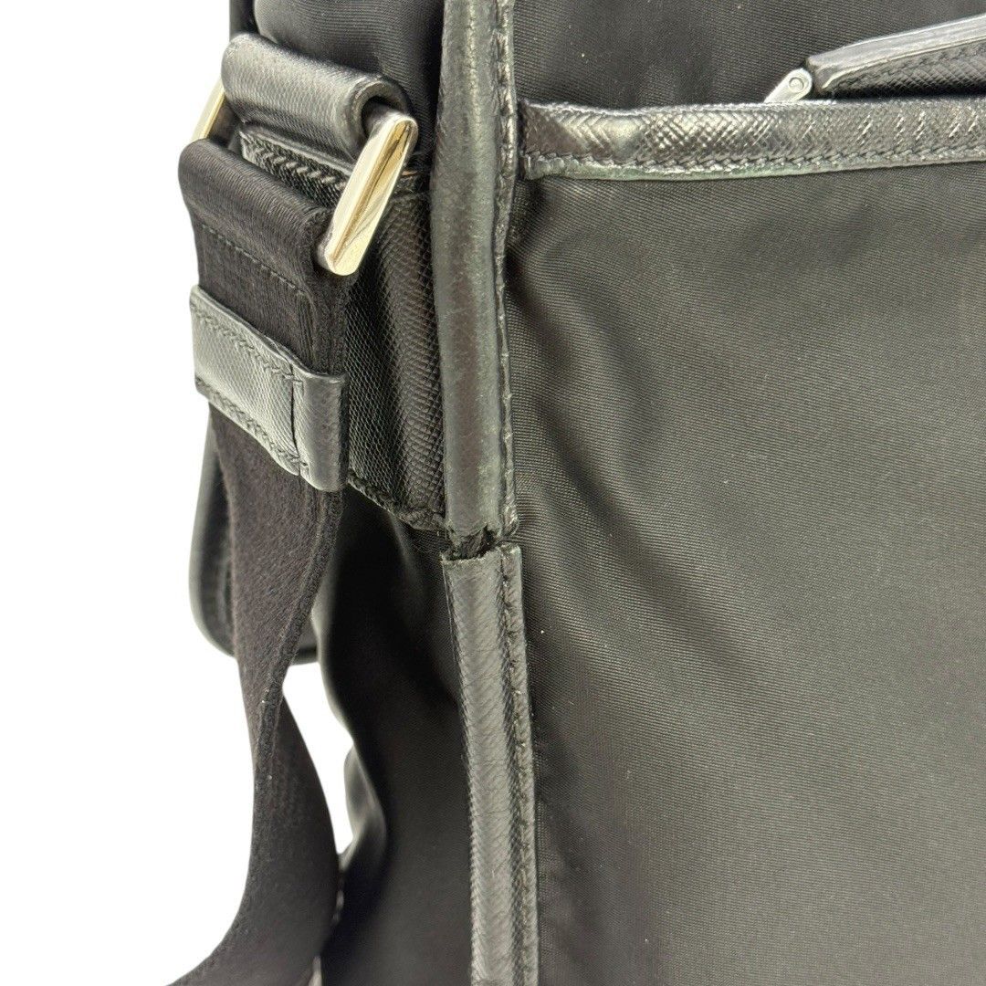 ショルダーバッグ ナイロン