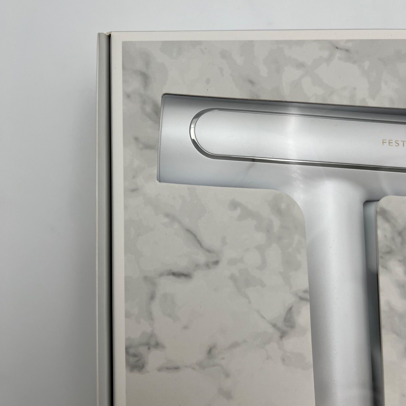 FESTINO SMHB-029-WH フェスティノ ツヤモイスト ドライヤー ホワイト