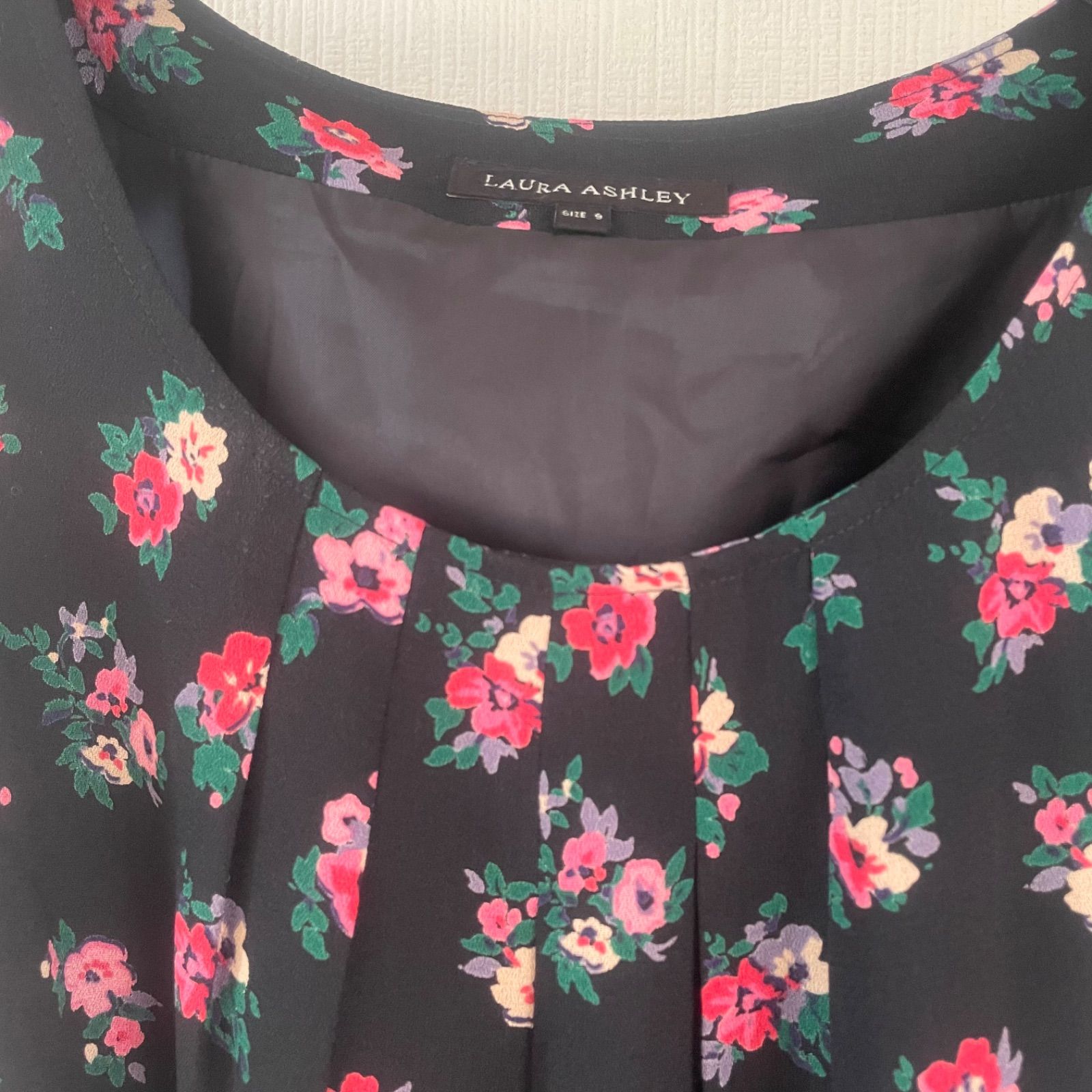LAURA ASHLEY ローラアシュレイ 美品 ワンピース ノースリーブ