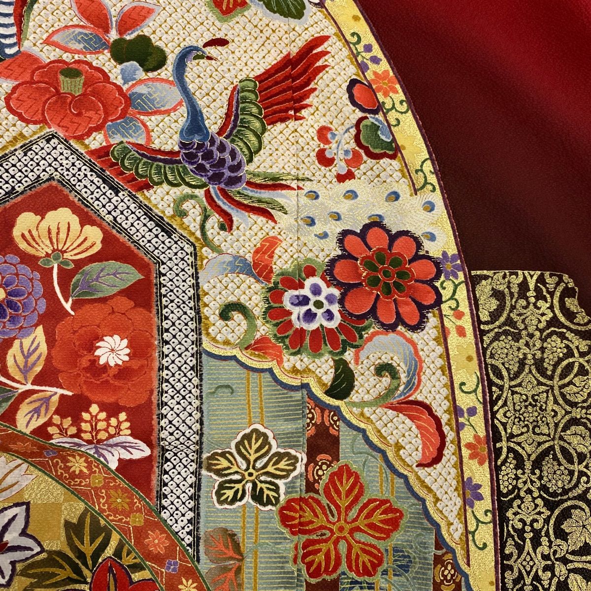 振袖 身丈180cm 裄丈69cm 未仕立て 仮絵羽 鳥 花唐草 金彩 ぼかし 赤  