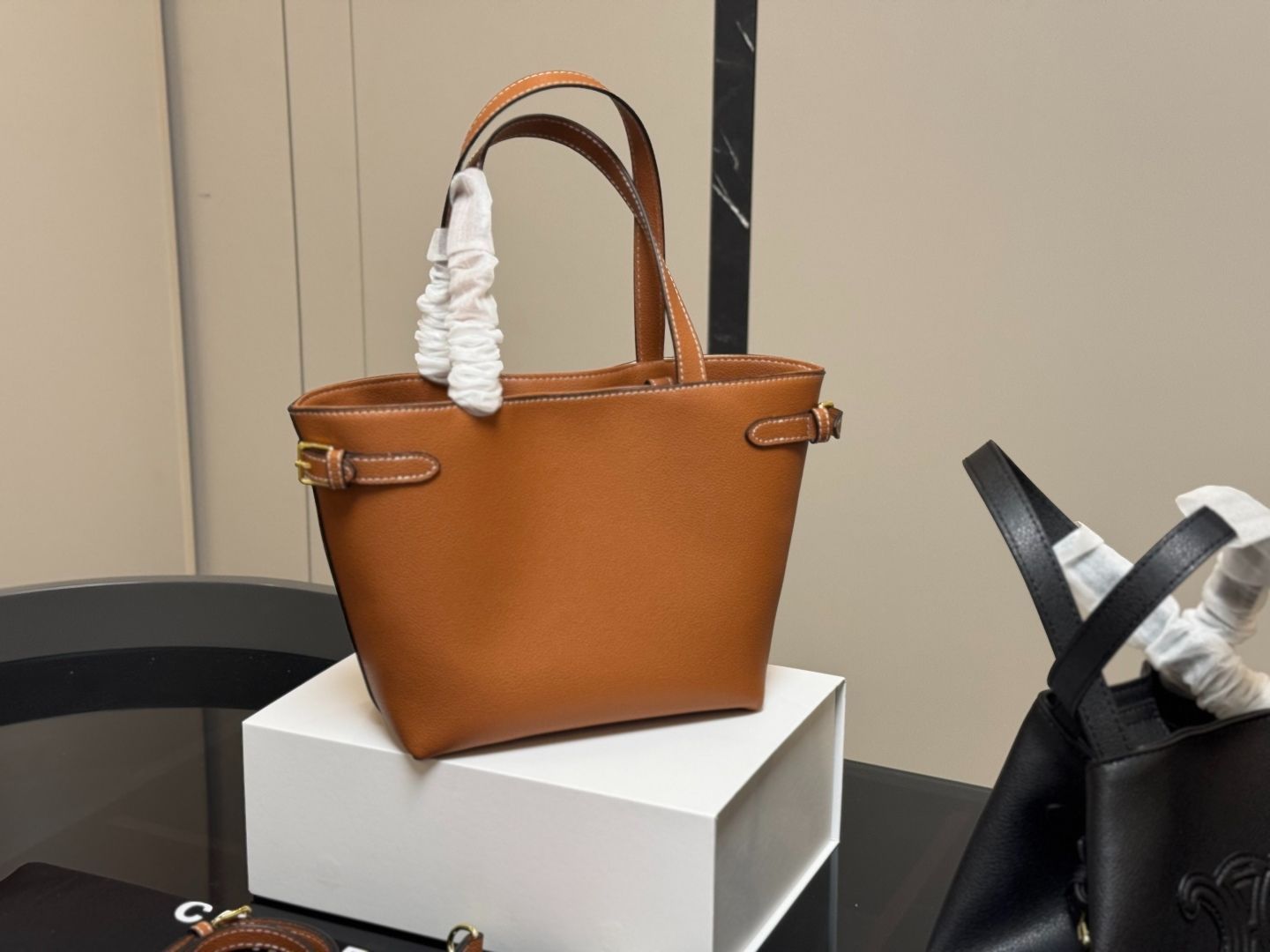 【未使用】CELINE トートバッグ Celine] トートバッグ 新作 レトロデザイン｜本日限定特価｜新品