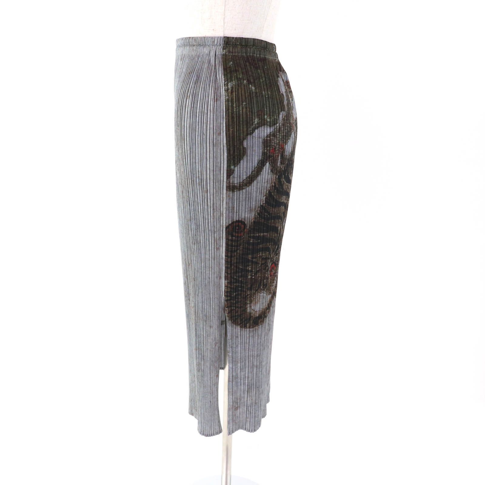 イッセイミヤケPLEATS PLEASE スカート BASICS – ISSEY MIYAKE ONLINE STORE