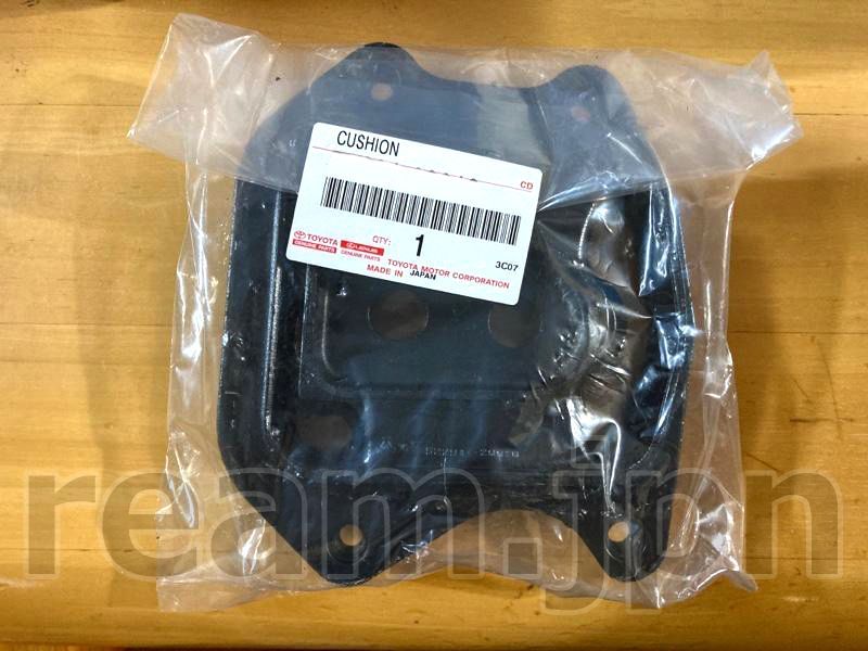 トヨタ純正 セリカ GT4 GT-FOUR ST165 ST185 ST205 3S-GTE デフマウント ディファレンシャルサポートメンバ クッション Celica JDM