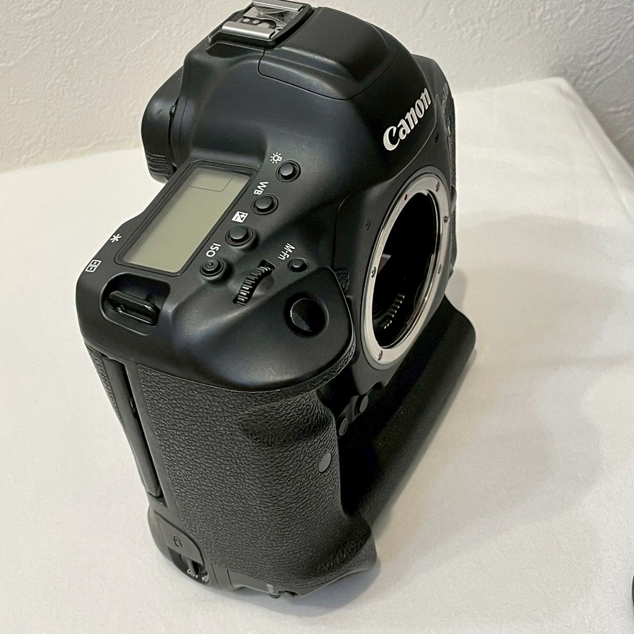 【最終値引き】　キヤノン　EOS1DX  箱付き。綺麗め。バッテリー劣化なし。 EOS 1DX を買った | Nimbusのデジタルブログ