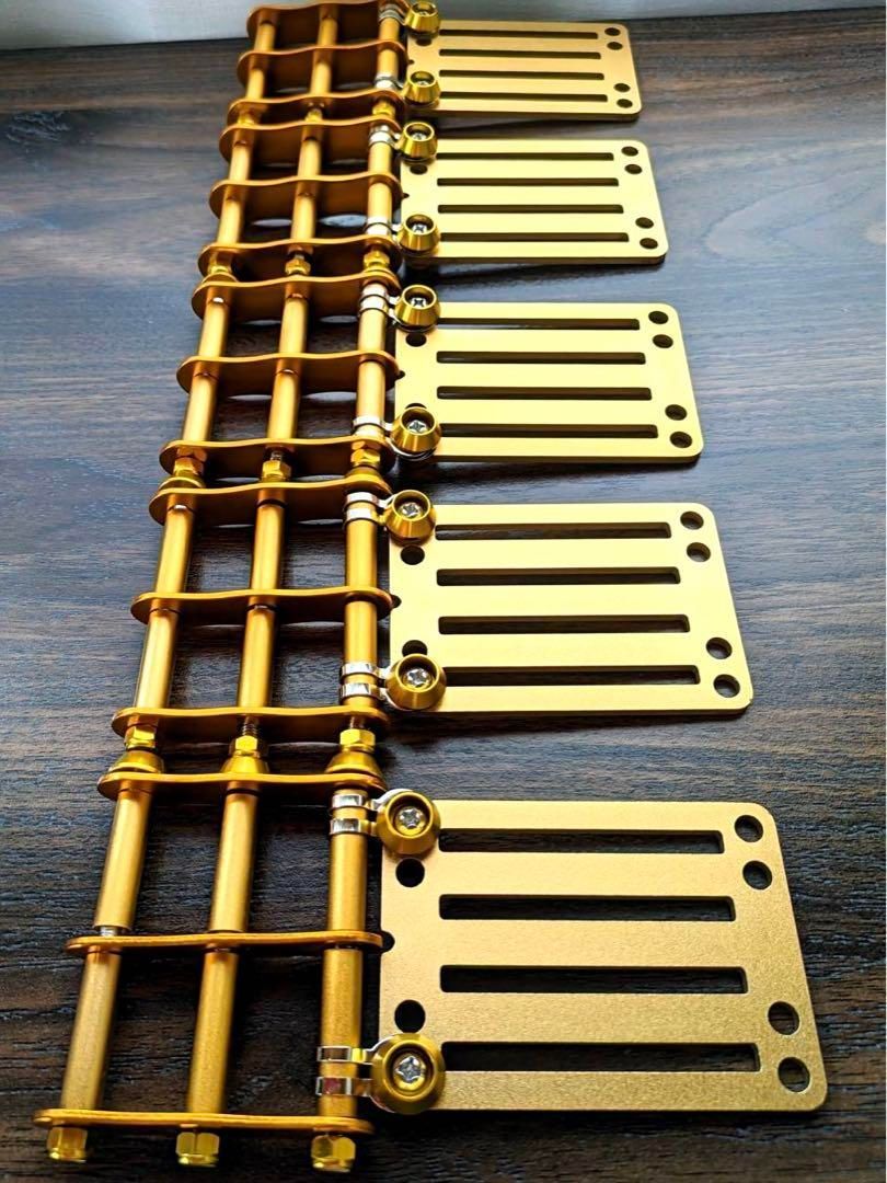オリジナルベルトループ付き3連チェーン オールゴールド オリジナルベルトループ付き3連チェーン オールゴールド