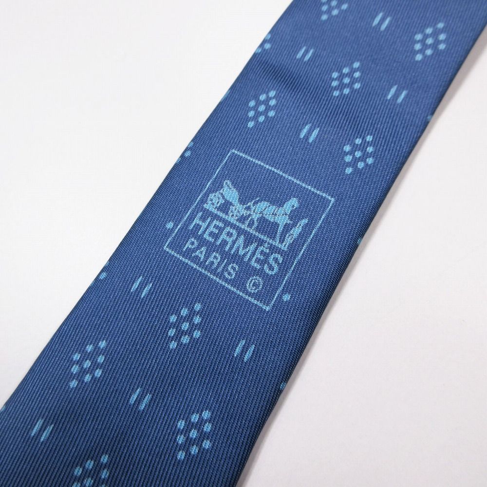 HERMES エルメス ヒヨコ柄 フランス 青 シルク100% HERMES エルメス ヒヨコ柄 フランス 青 シルク100%