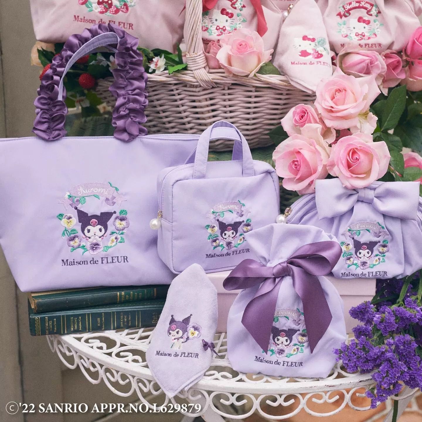 Sanrio x Maison de FLEUR メゾンドフルール サンリオ Kuromi クロミ フリルハンドルトートバッグ purple 1点 -  メルカリ