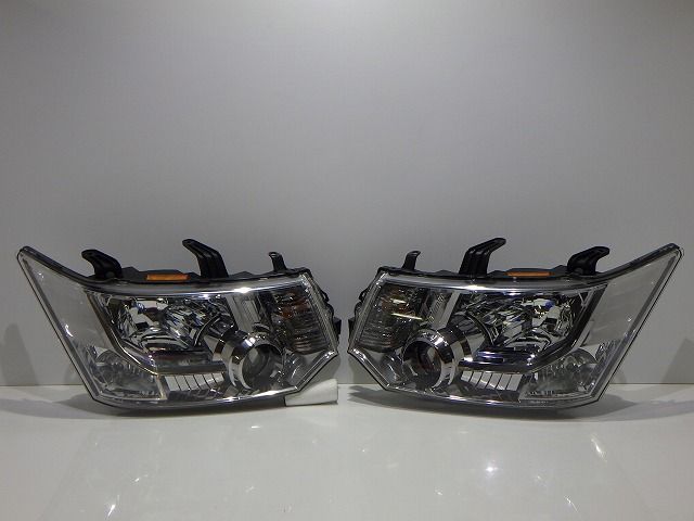 デリカD5 ヘッドライト左右 HID CV 前期 100-87918 コーティング 250920077