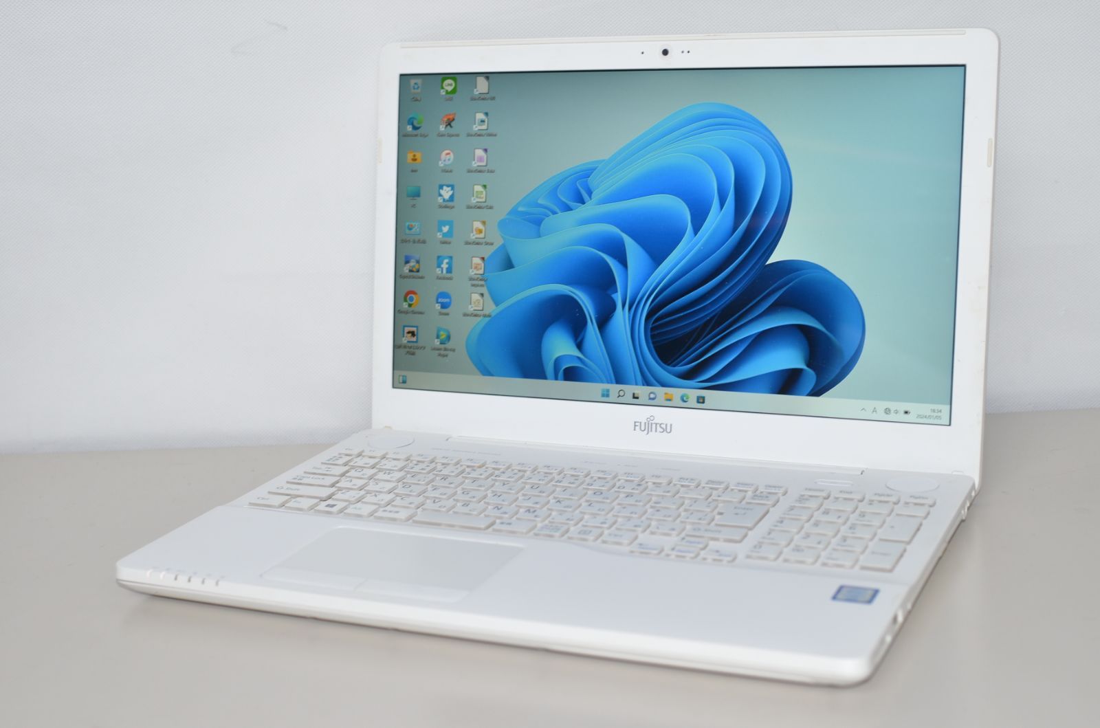 ノートパソコン windows11 core i7 オフィス付き AH53/M S115380747