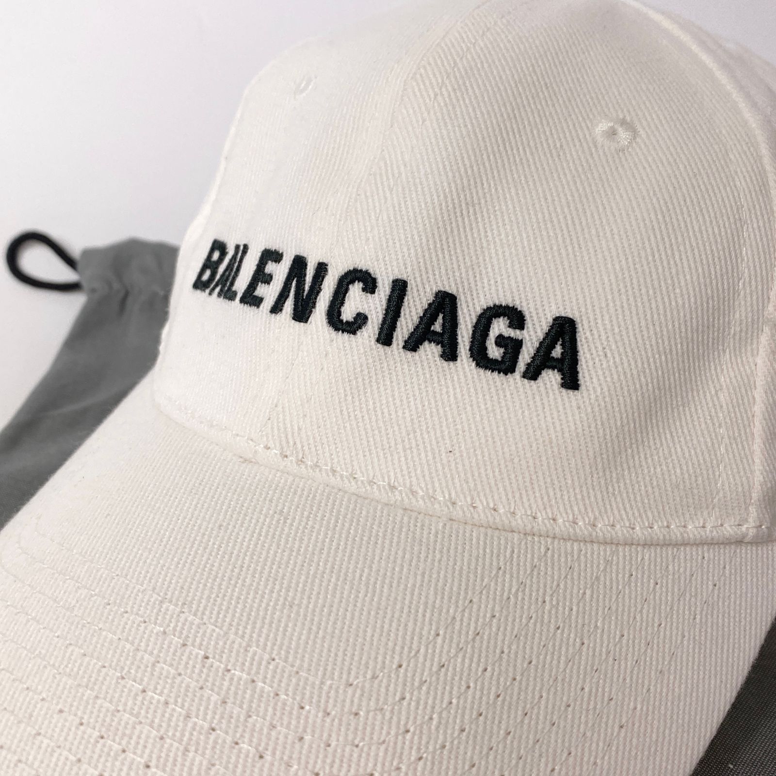 新品未使用BALENCIAGA バレンシアガ ARCHETYPE キャップ 中古・古着通販】BALENCIAGA (バレンシアガ) ロゴ刺繍カーブ