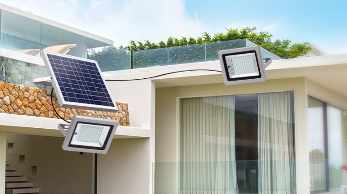太陽光発電 100LEDライト