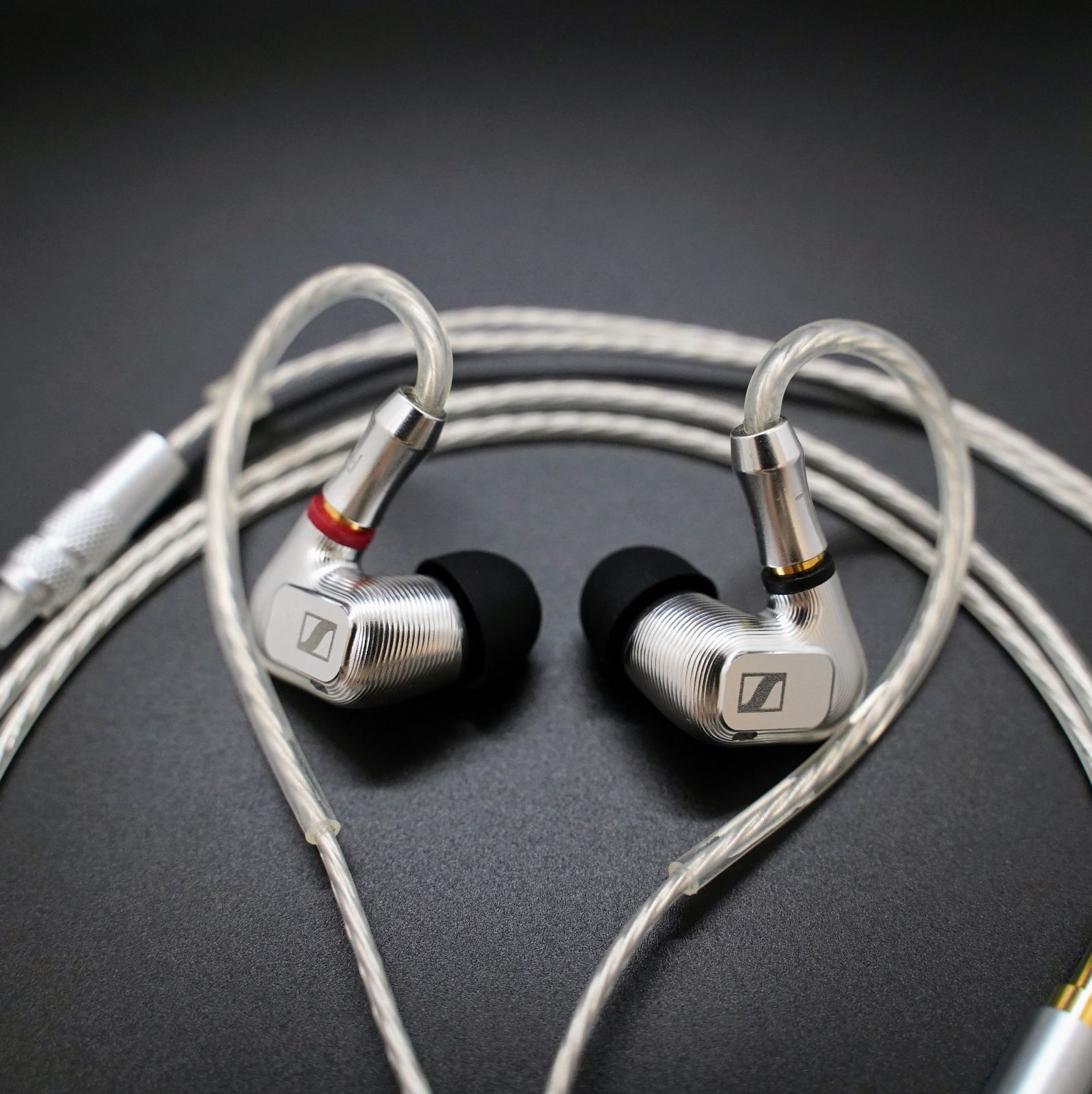 公式 ついに7N 超冷凍製単結晶銅銀メッキ最高スペックリケーブルIE900