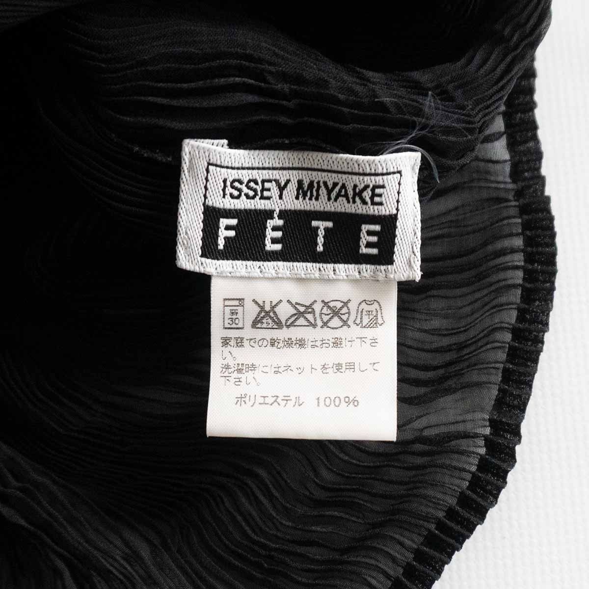 美品】 ISSEY MIYAKE FETE【プリーツ カットソー】 イッセイミヤケ 