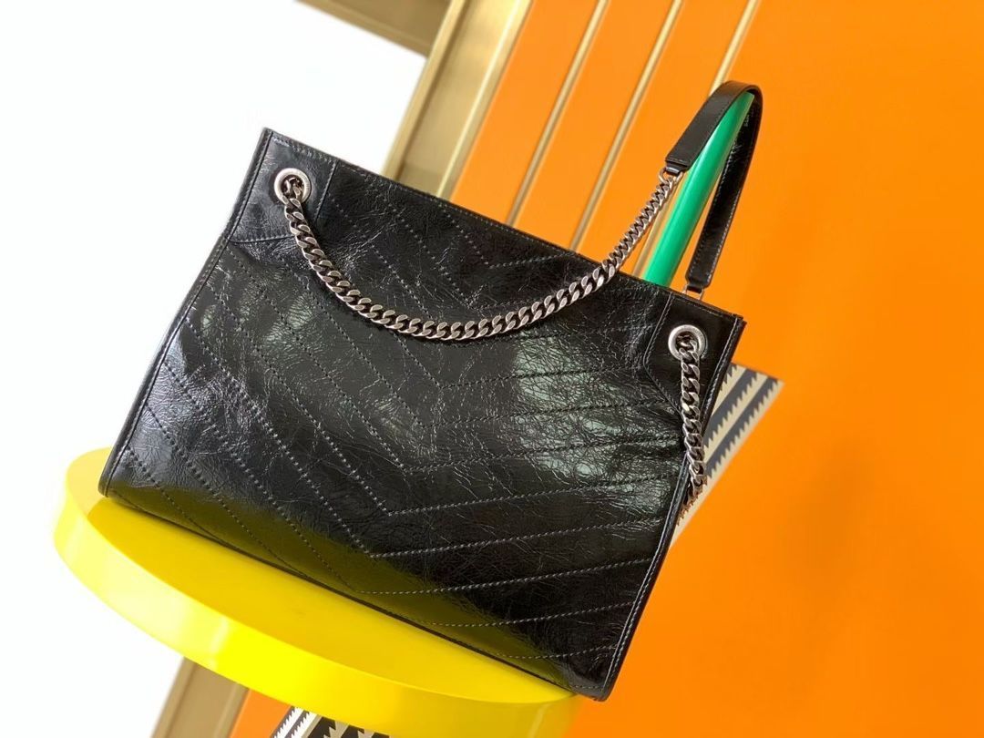税関送料込★SAINT LAURENT★ニキカッサンドル バッグ YSL NIKI MEDIUM CHAIN BAG IN CRINKLED VINTAGE BLK LEATHER