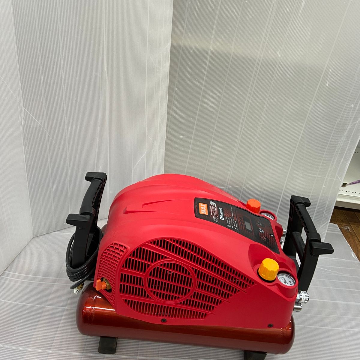 ΦΦMAX マックス エアツール コンプレッサー AK-HL1270E3 レッド