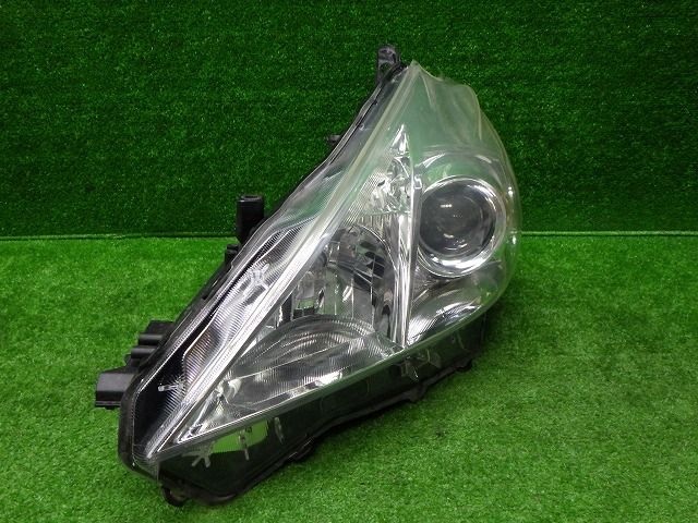 磨き済み トヨタ プリウスα ZVW40/ZVW41 前期 左右ヘッドライト