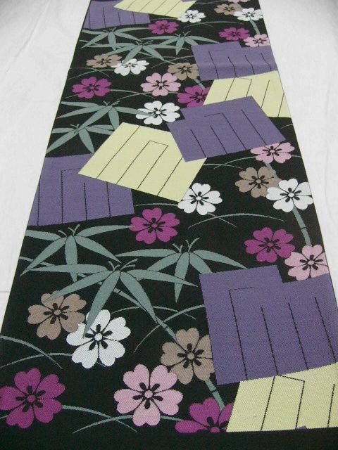 アウトレット お振袖にいかがですか 黒色地 少し長尺の正絹袋帯 Vivd 未仕立て品