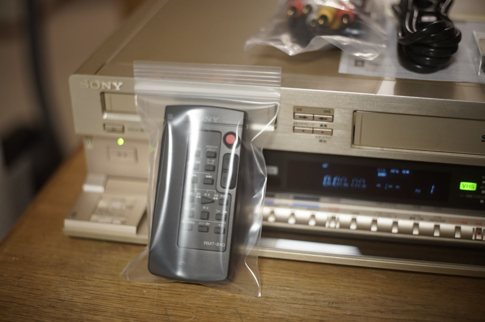 S-VHS ビデオカセットレコーダー