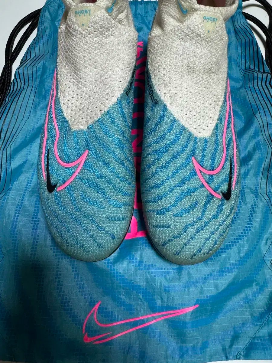 【雷市場（ポンジャン）商品韓国直送】 NIKE(ナイキ) ファントム gx ag 265