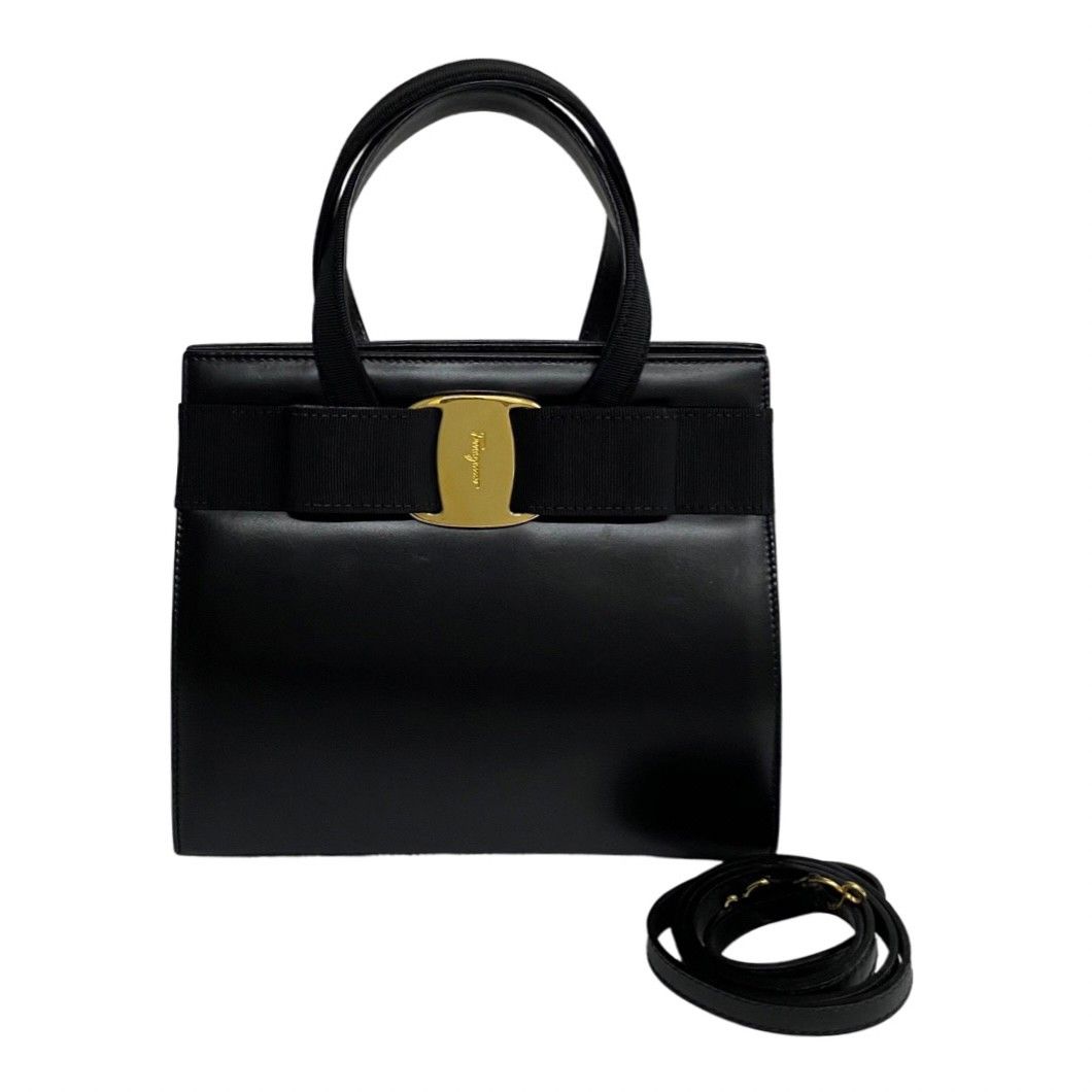 極 美品 Salvatore Ferragamo サルヴァトーレフェラガモ ヴァラ