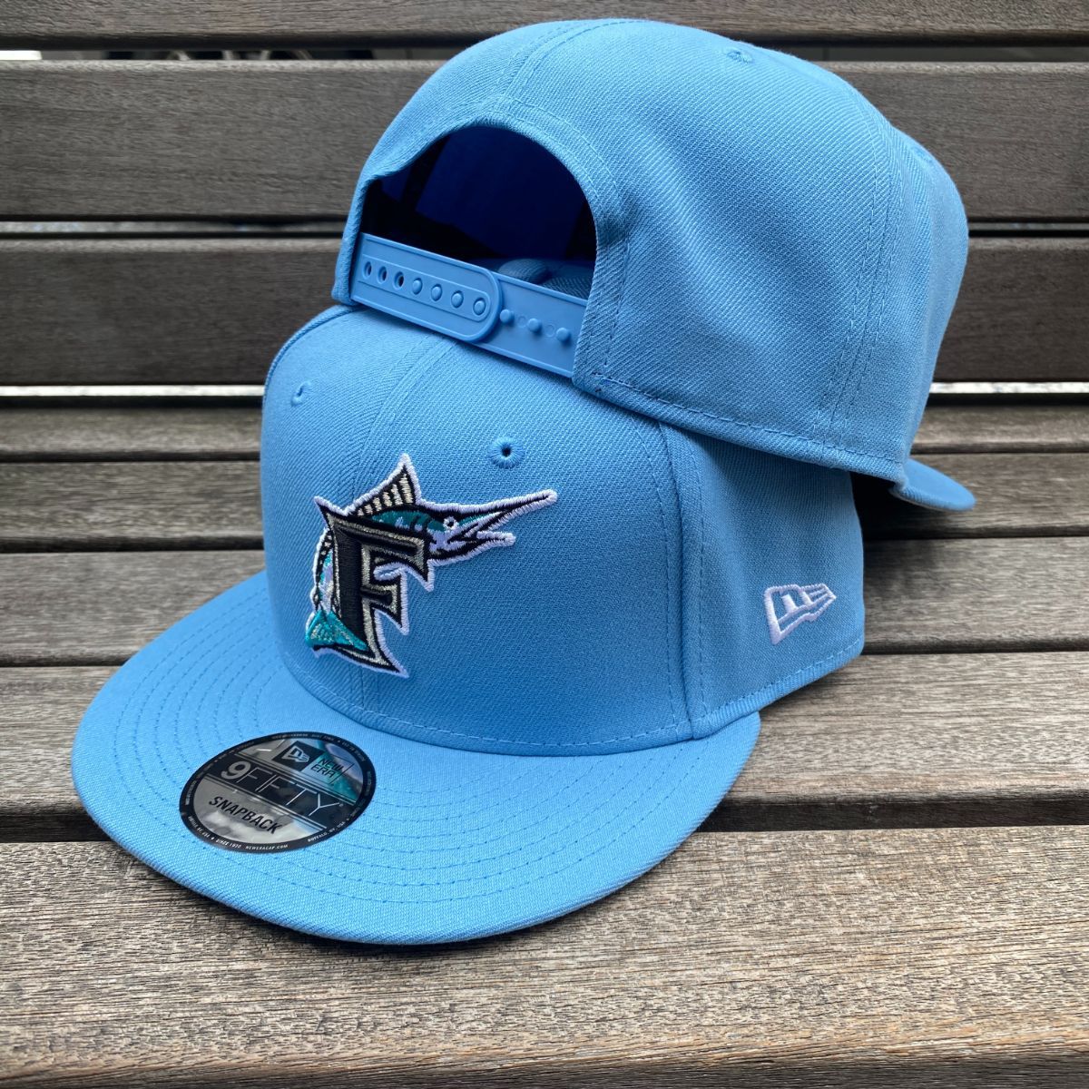USA仕様 9FIFTY ニューエラ MLB フロリダ マーリンズ Marlins スナップバックキャップ Essentials Sky Blue 950-201