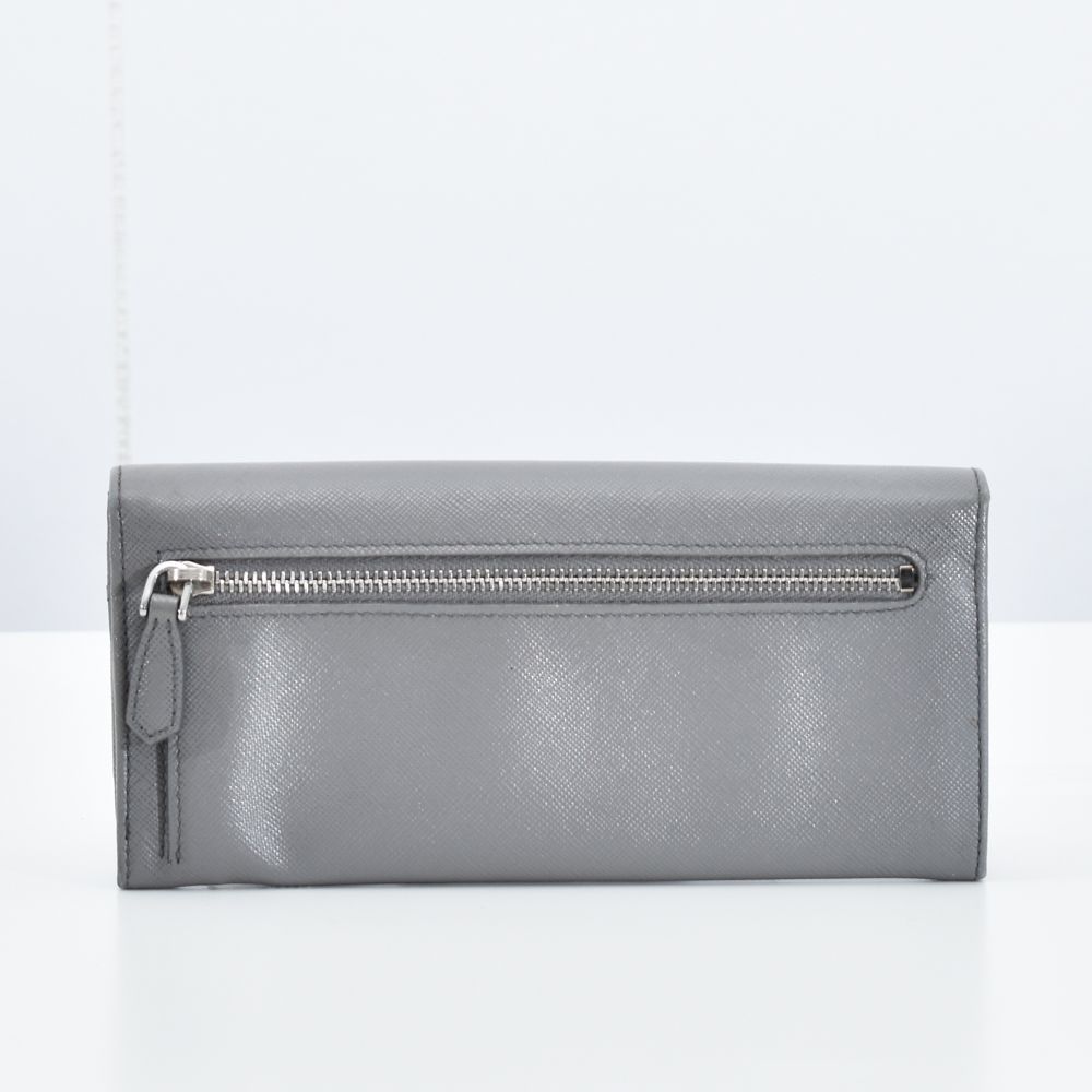 中古USED PRADA 財布 フラップ リボン サフィアーノ 7929226882 中古USED PRADA 財布 フラップ リボン サフィアーノ 7929226882