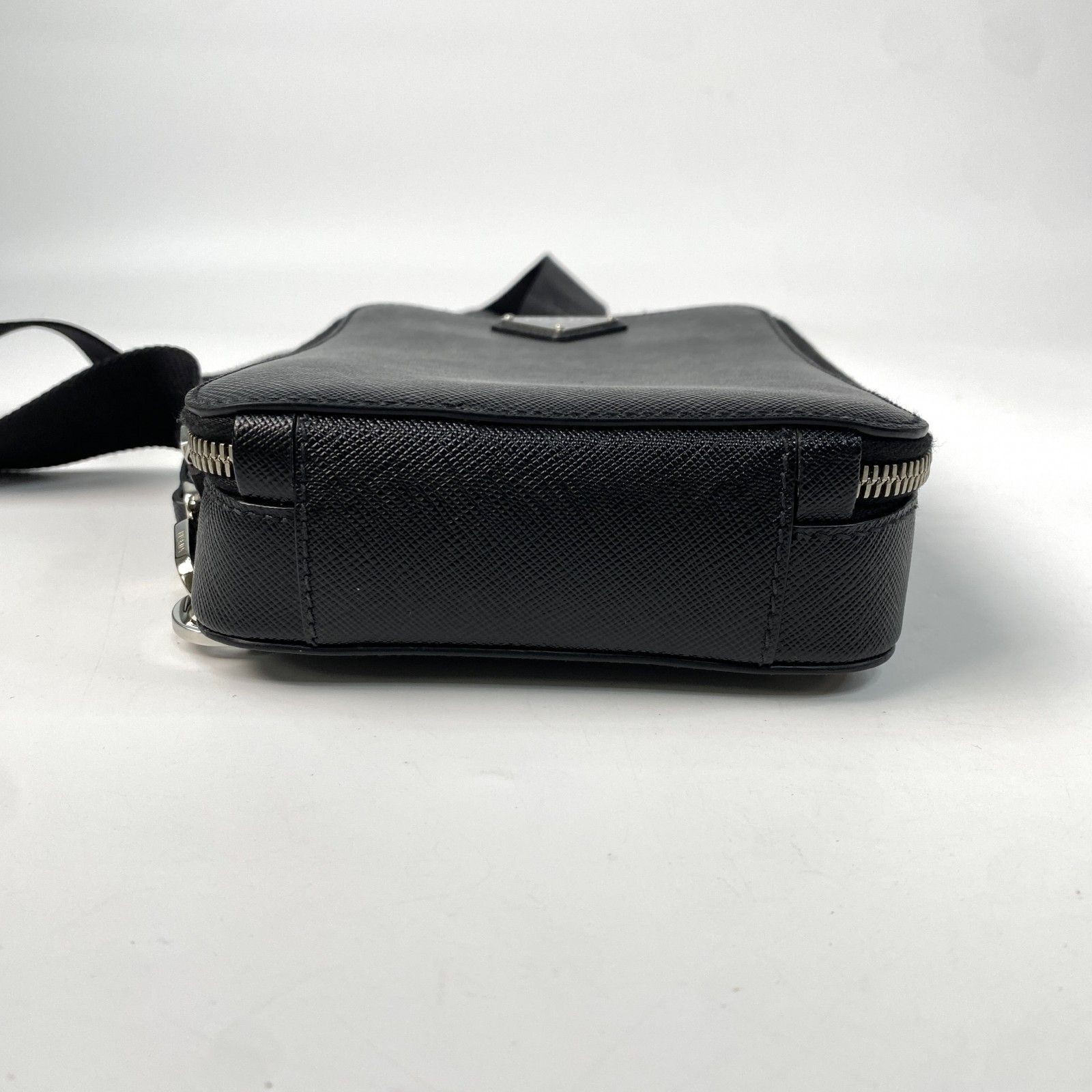美品 プラダ PRADA メンズ サフィアーノ ブリック スリング ボディ 