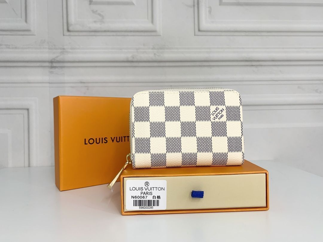 LOUIS VUITTON コインケース 極美品✨ ルイヴィトン モノグラム 丸型 コインケース レザー