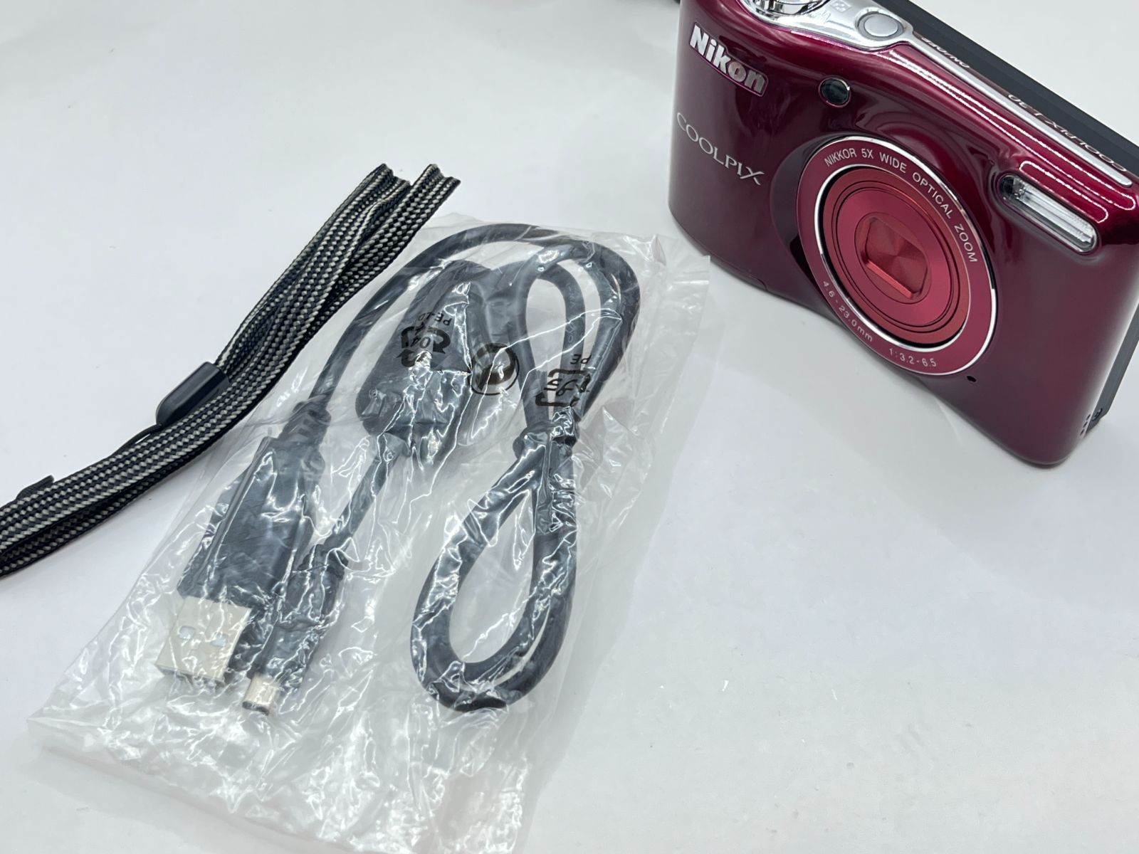 極上品 Nikon ニコン COOLPIX L30 レッド コンパクトデジタルカメラ