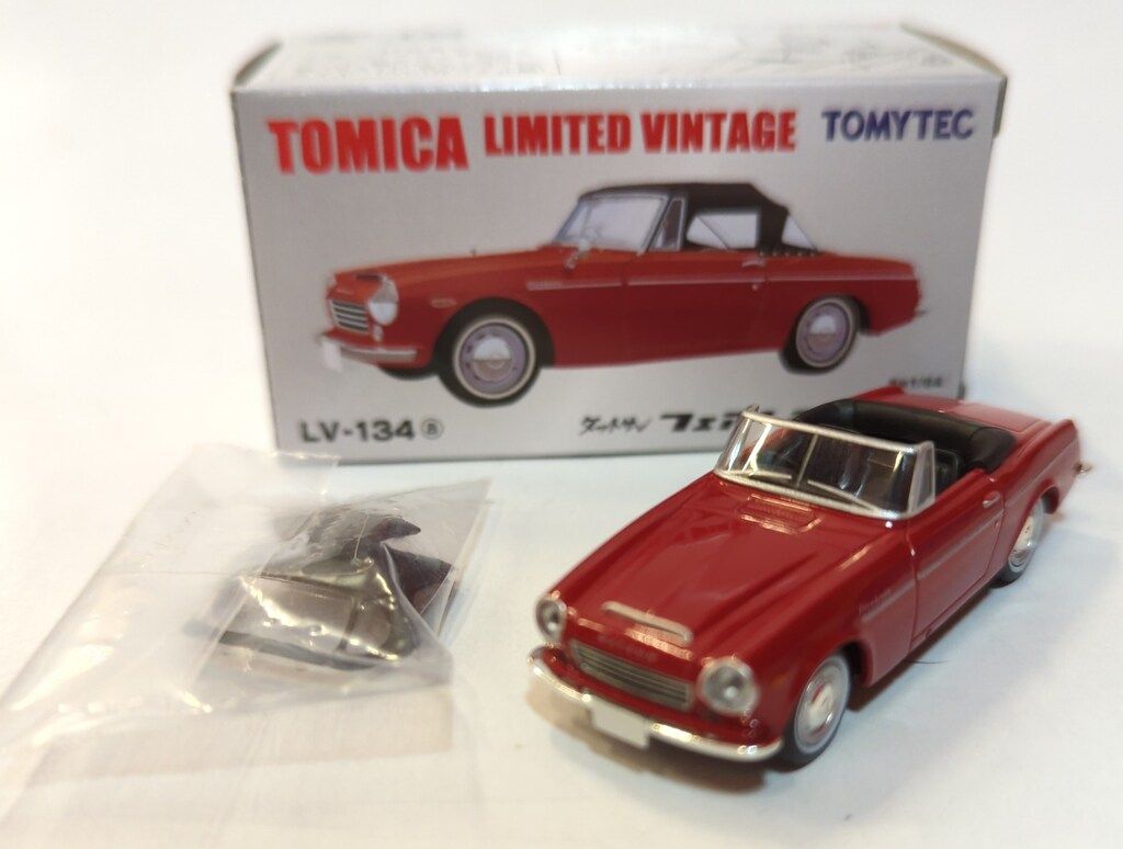 トミーテック TOMICA LIMITED VINTAGE ダットサン フェアレディ 1600 (赤) LV-134a