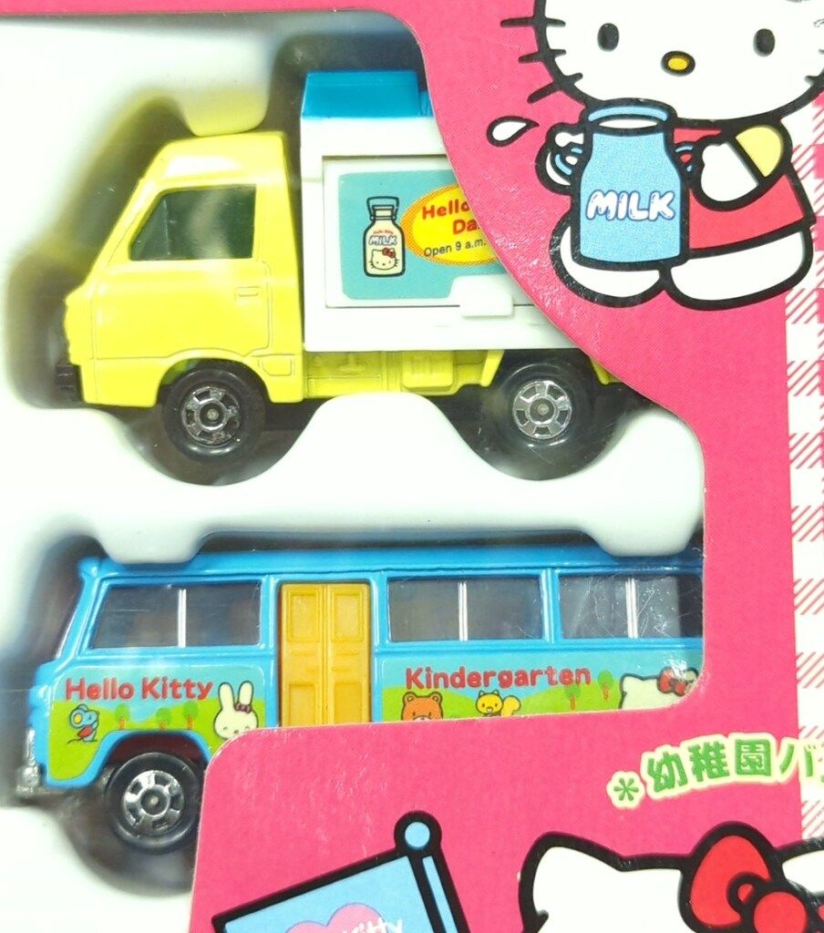 トミカ キャラトミカ ハローキティ HelloKitty お仕事カーセット 2 4台