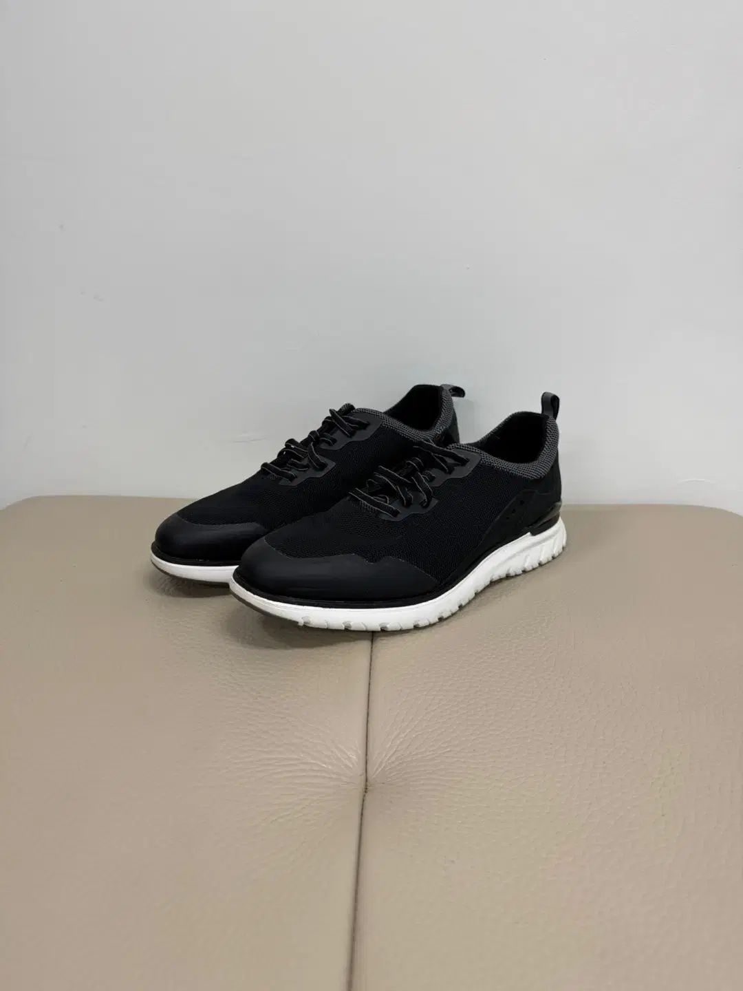 255 ROCKPORT(ロックポート)