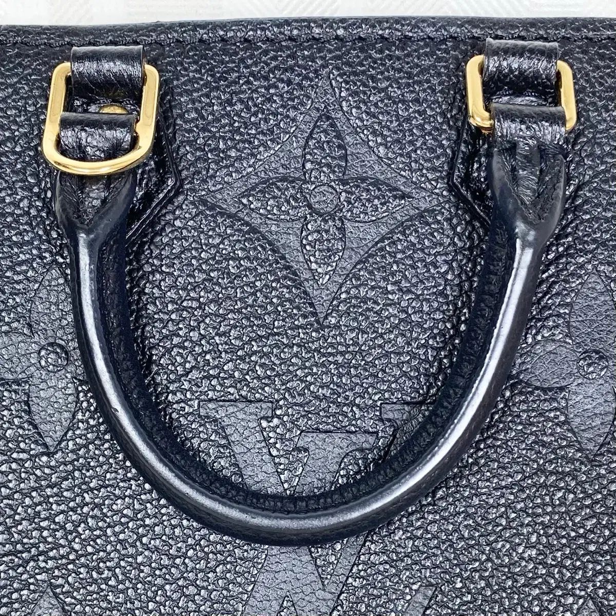 Vuitton ルイヴィトン