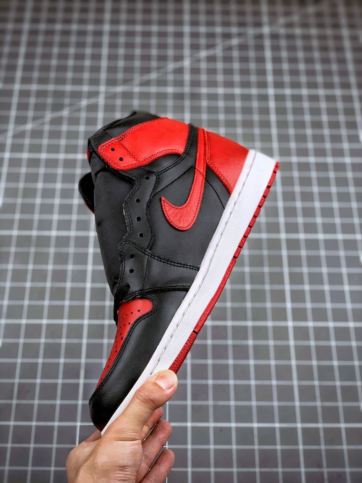 Nike Air Jordan 1 High OG BANNED