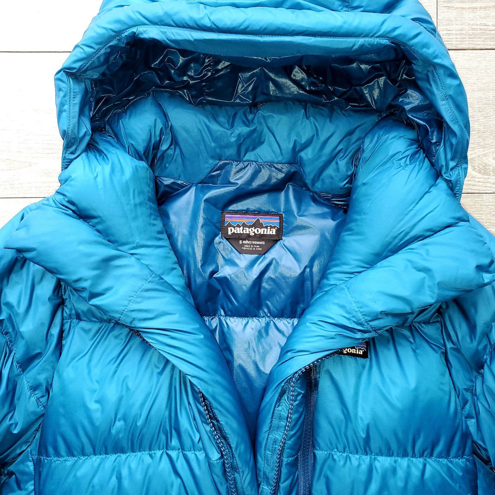 Patagoniaパタゴニア□USED 18年 Fitz Roy Down Parka バルカンブルー S フィッツロイ ダウン パーカ  定価62700 ビレイヤージャケット - メルカリ