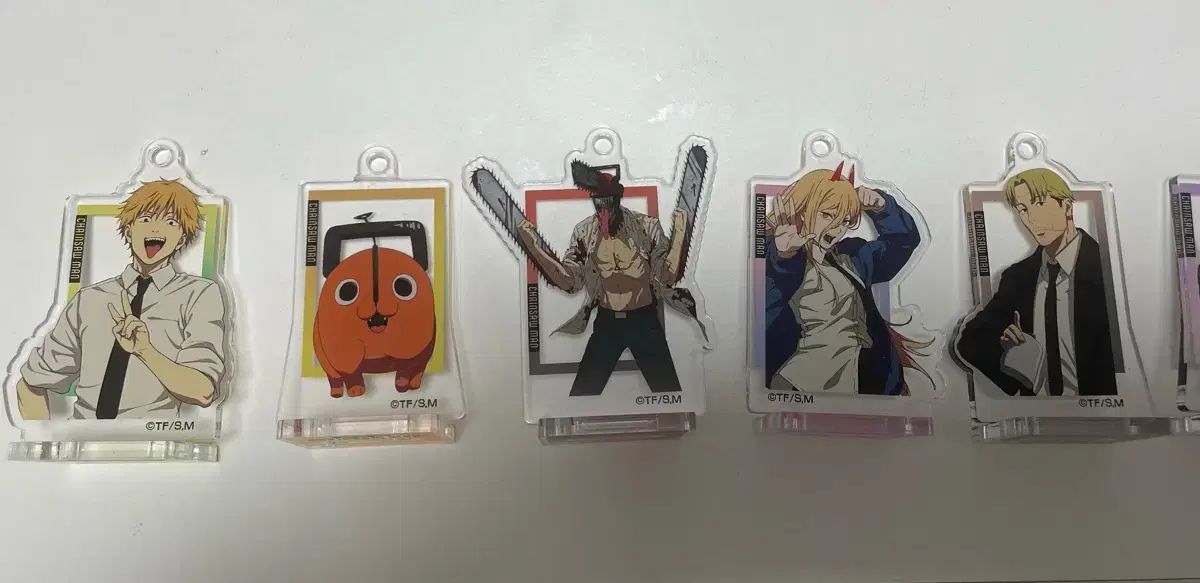 4 セット 公安チーム チェーンソーマン アクリル キーリング 立つ