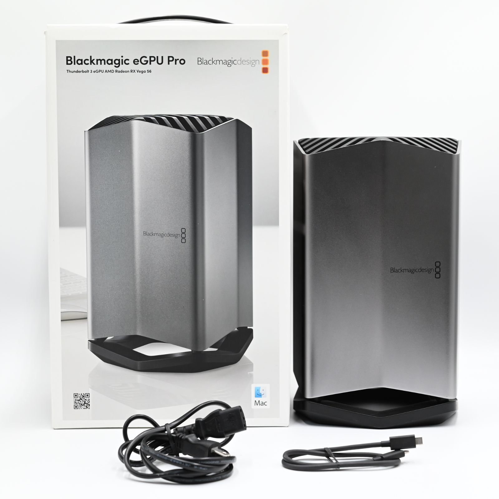 中古】Blackmagic eGPU Pro AMD RX Vega 56