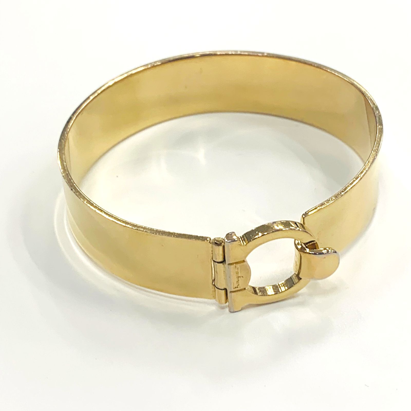 Salvatore Ferragamo サルヴァトーレフェラガモ バングル