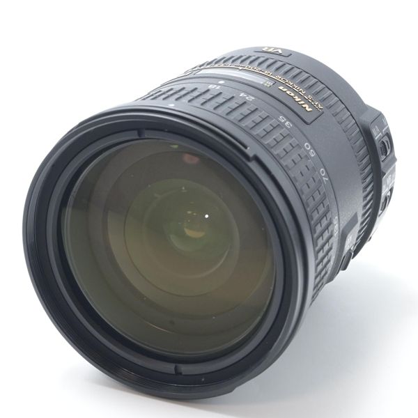D7000