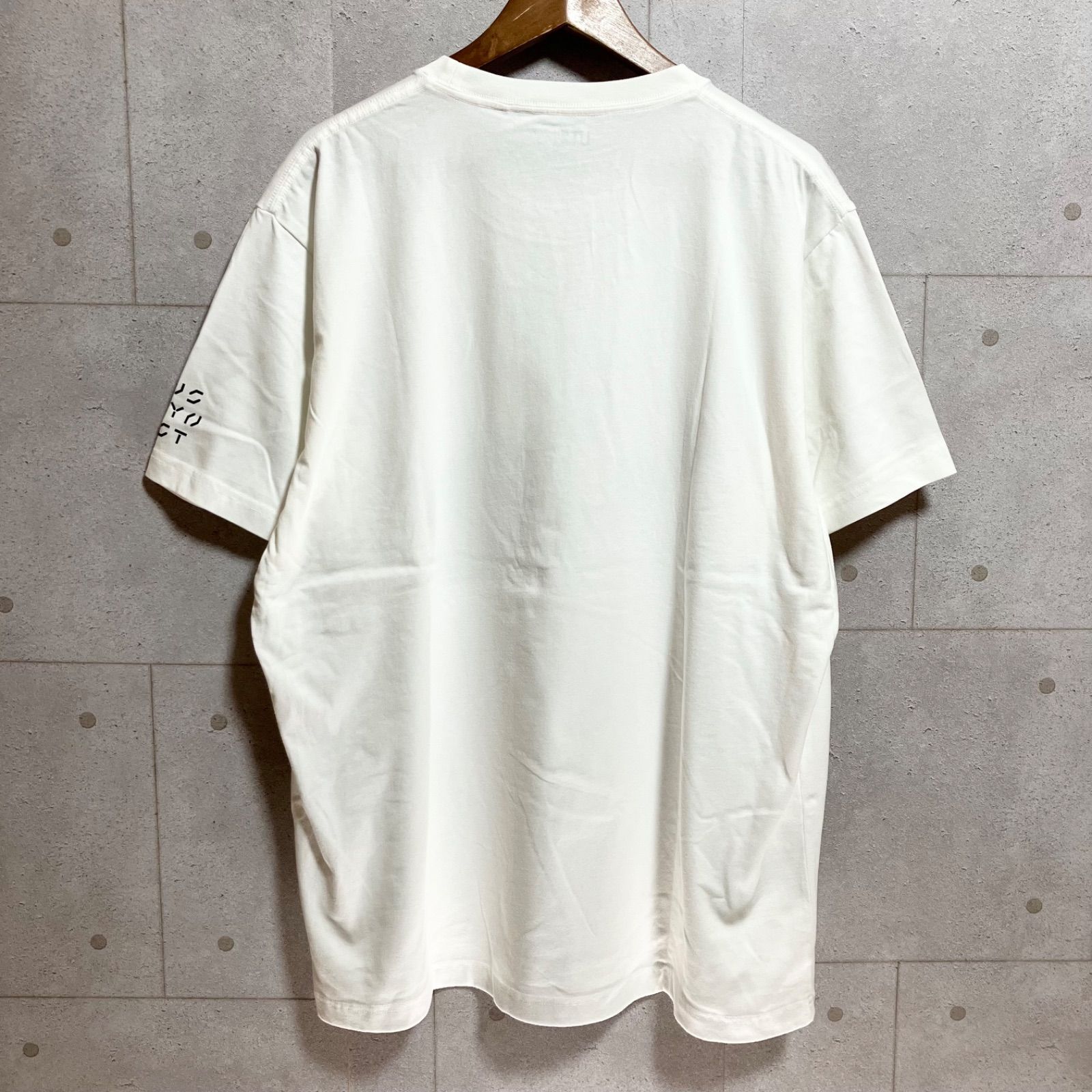 優れた品質 ユニクロ KAWS × UNIQLO タグ付き カウズ Tシャツ コラボ トップス