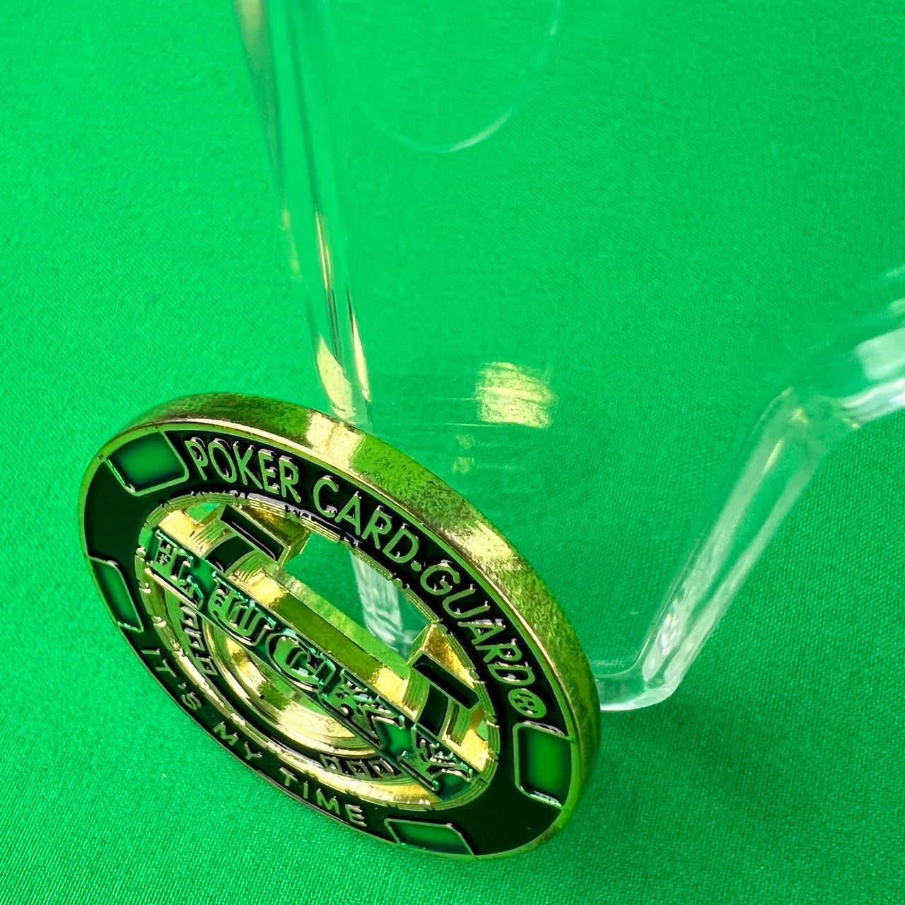 ポーカー用 【 カードプロテクター lucky 】重量感ある金属製のコイン