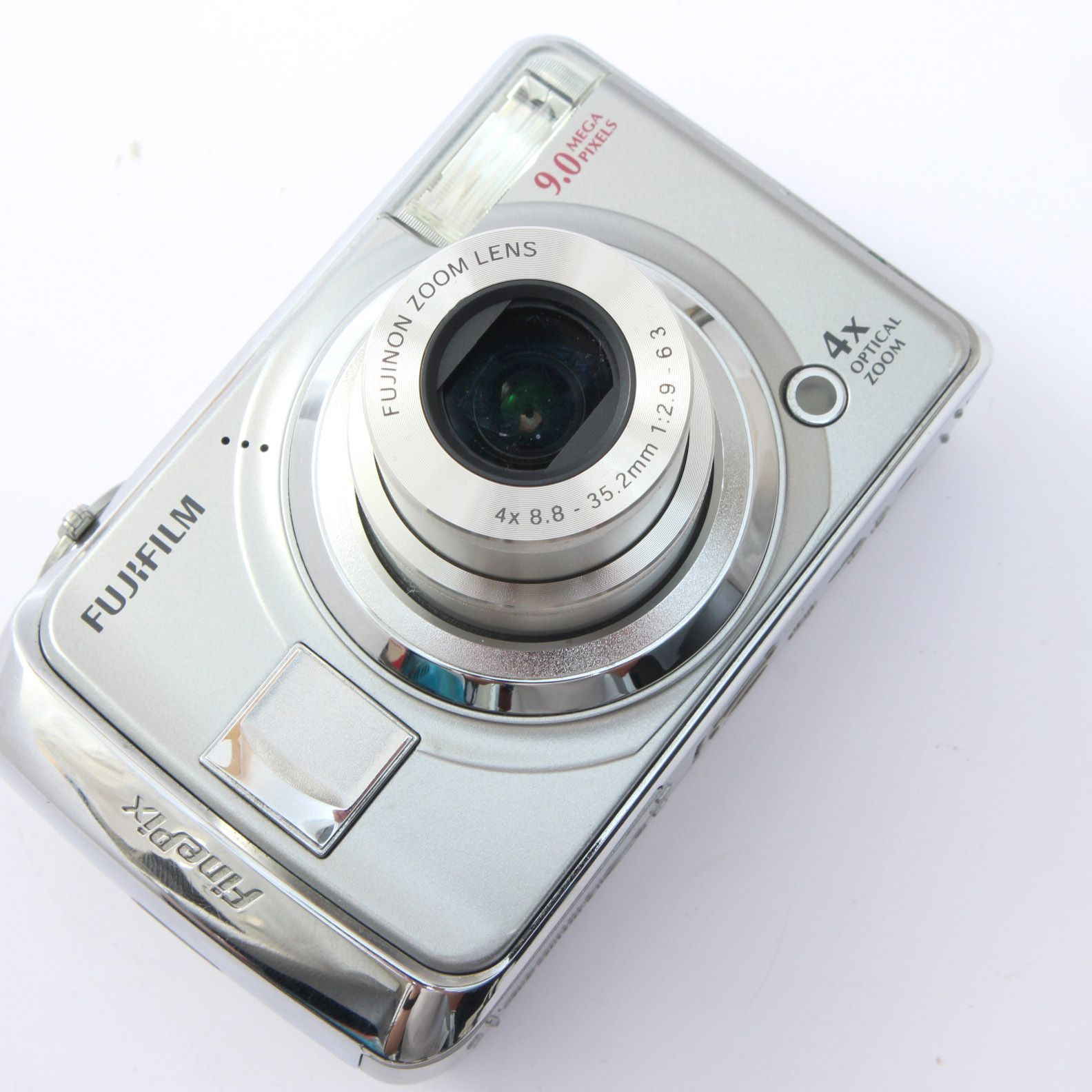 FUJIFILM フジフィルム FinePix A900 シルバー コンパクト