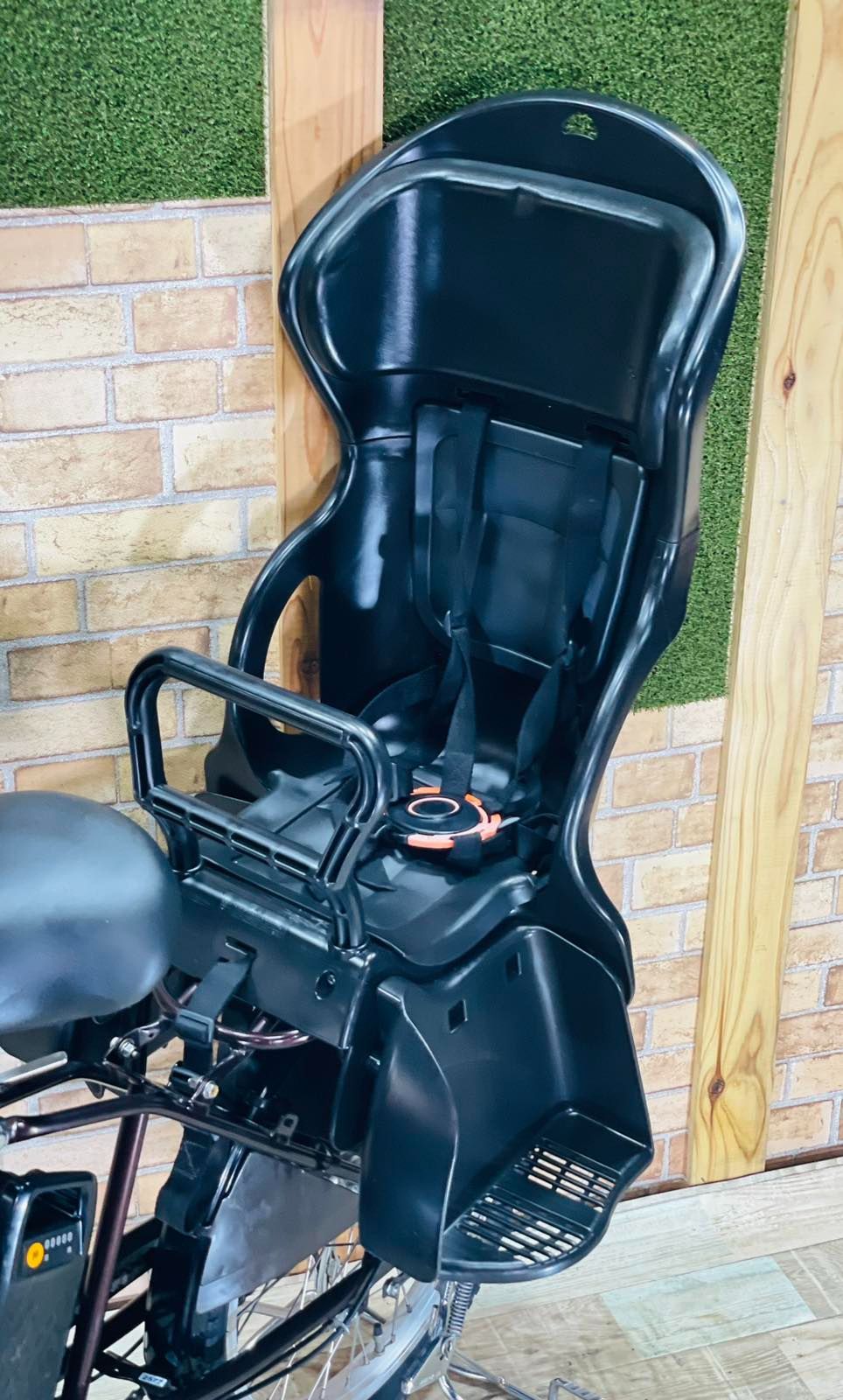 ビターブラウン