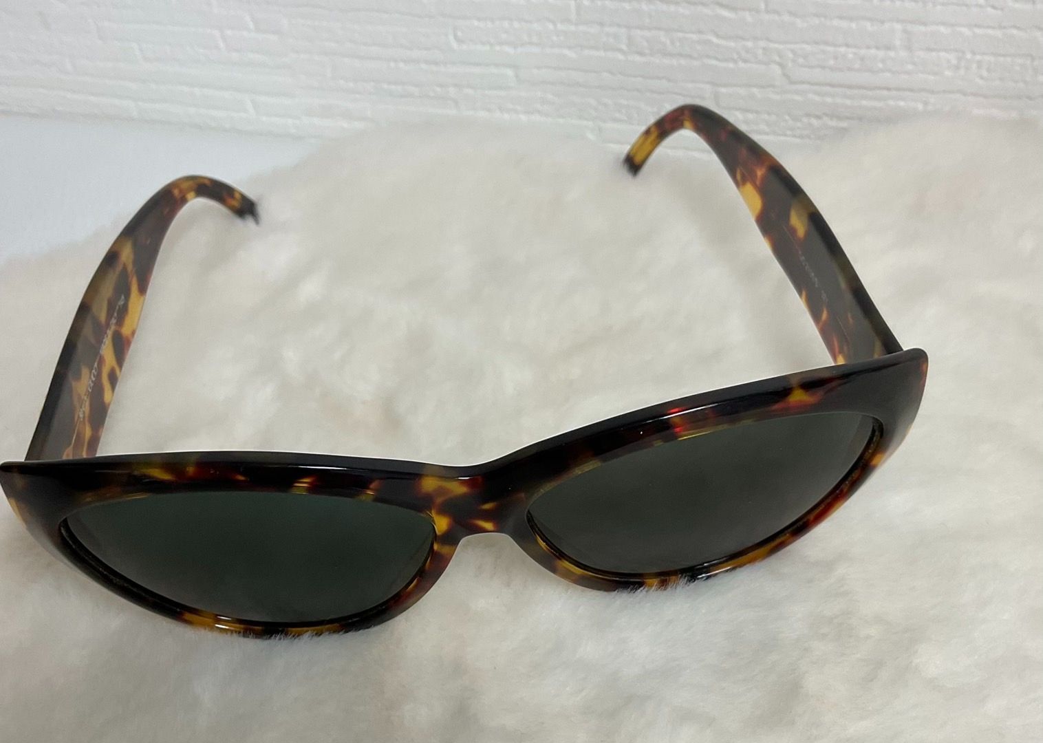 【美品】GUCCI グッチ GG サングラス インターロッキング　ケース付　黒 中古美品正規品 GUCCI グッチ GGロゴインターロッキング