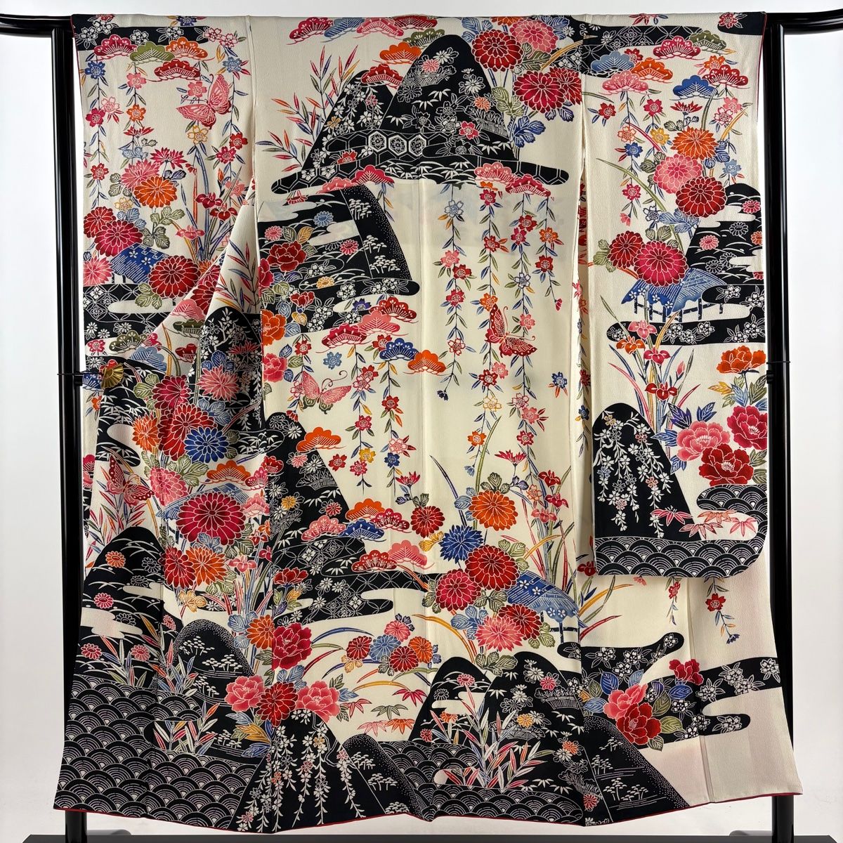 振袖 身丈150cm 裄丈62.5cm S 袷 菊 松 縮緬 クリーム 正絹 名品