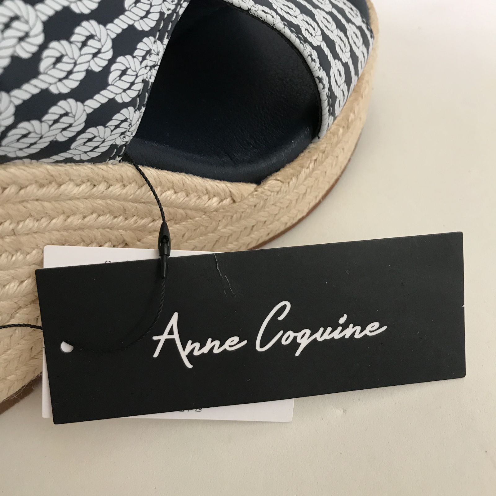 AnneCoquineアンコキーヌ プリント ウェッジサンダル チェーンネイビー AnneCoquineアンコキーヌ プリント ウェッジサンダル チェーン