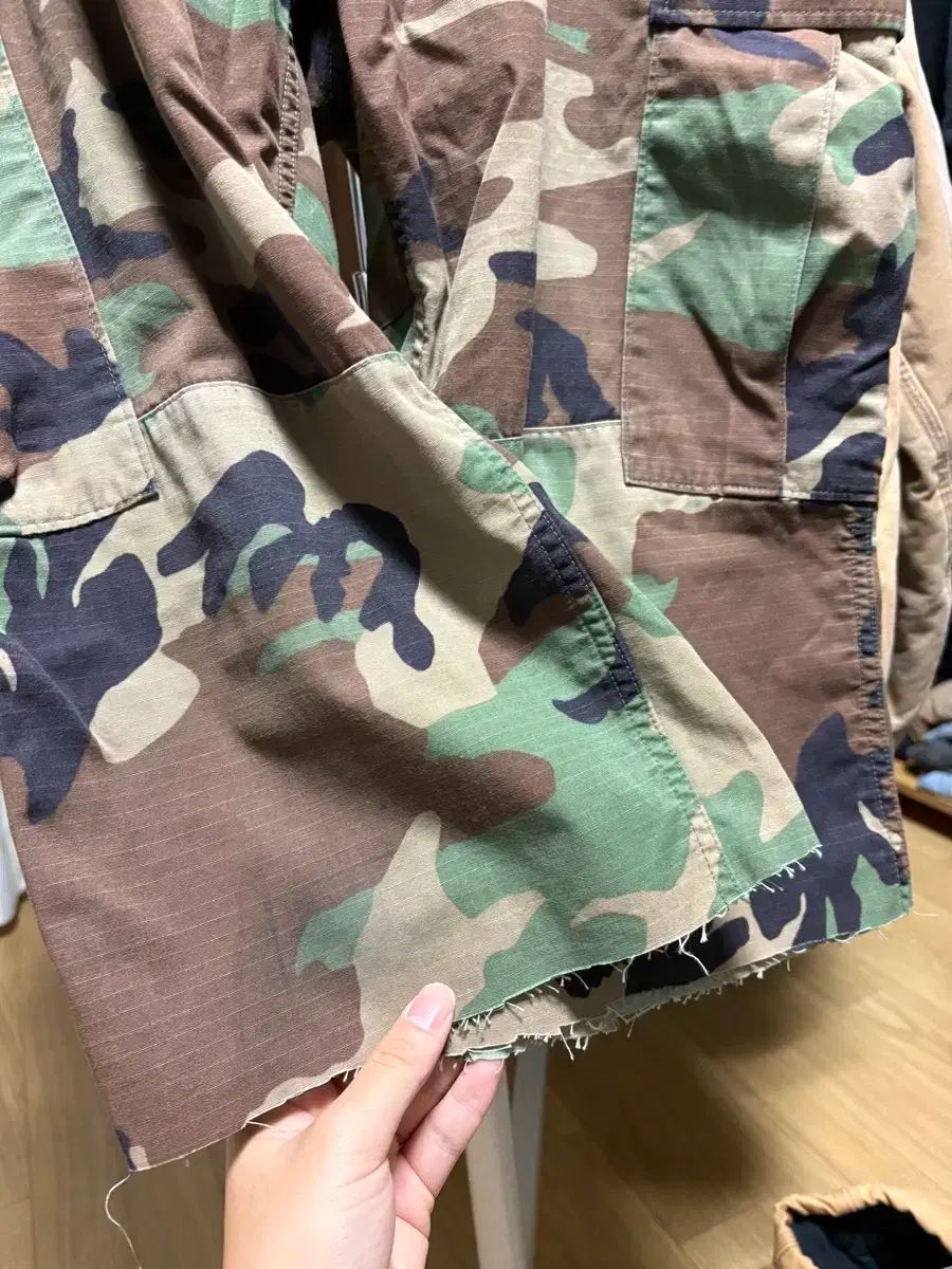 ウッドランド カットオフ パンツ large