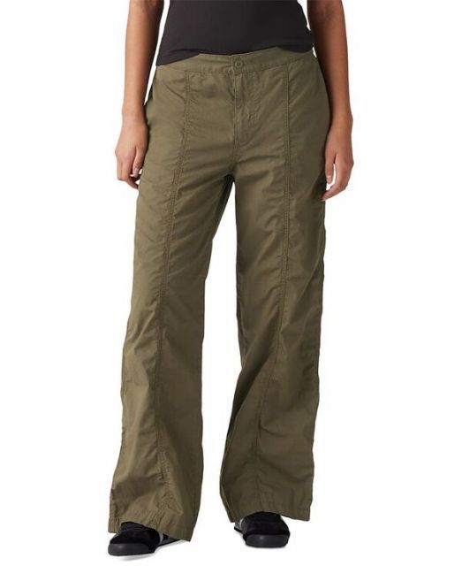【送料無料】 リーバイス レディース カジュアルパンツ ボトムス Women's Cotton Mid-Rise Baggy Parachute Pants Ivy Green